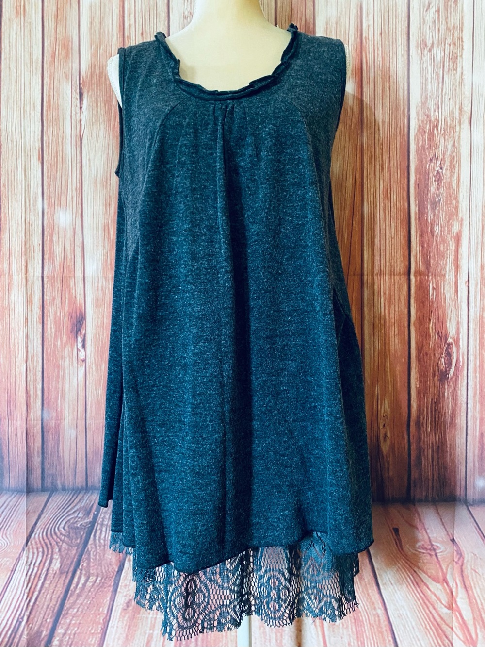 Women’s XL Tank Top Poise Gray Knit Tunic Length Lined Scoop Neck Lace Trim